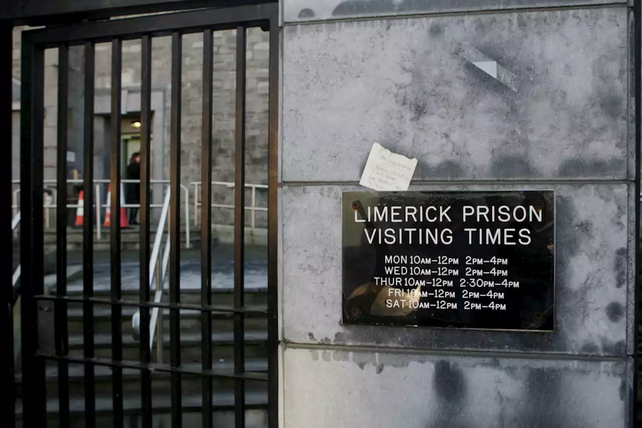 'We need a transgender policy' - Prison officers don't feel safe at Limerick Prison | Newstalk