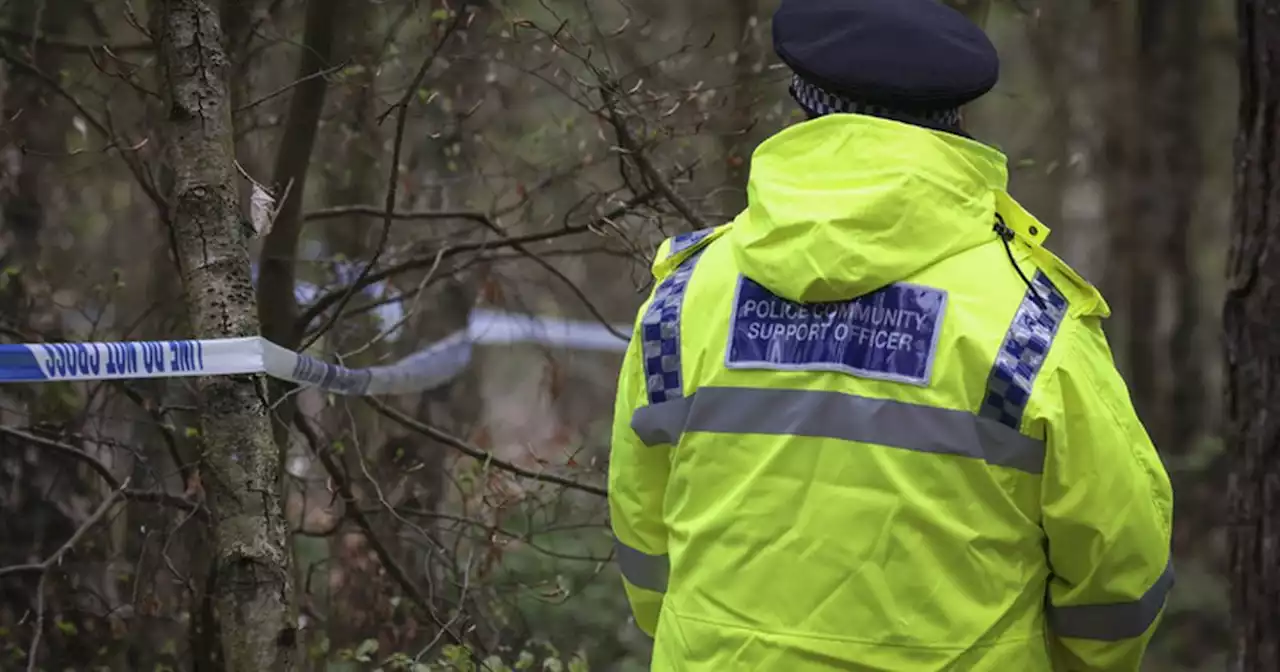 Human remains found in Notts field as police tape off area