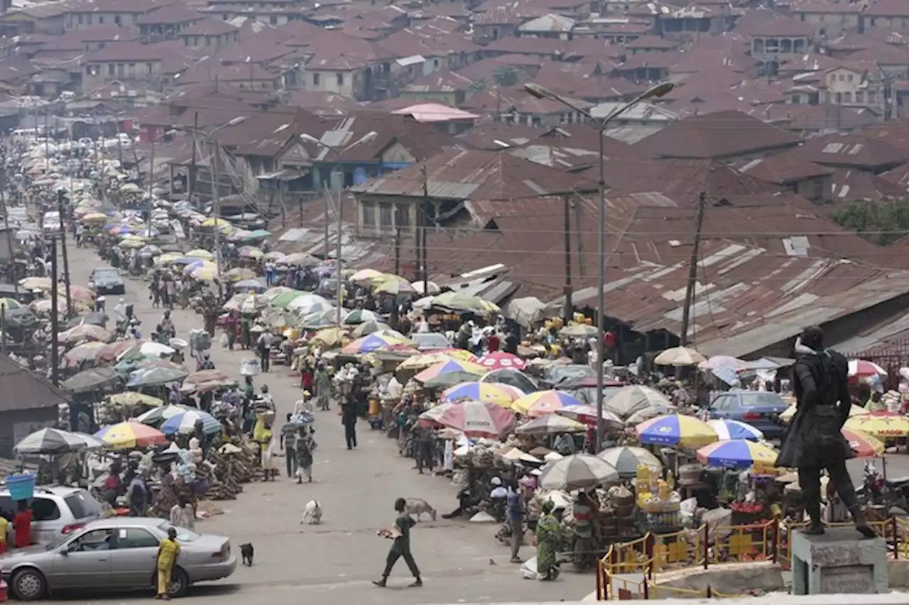 Residents lament as traders take over Ibadan roads