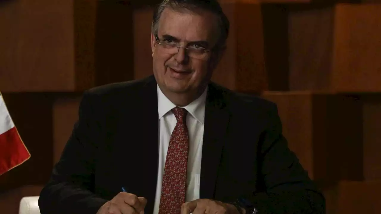 Que mexicanos en EU participen en la encuesta de Morena: Ebrard