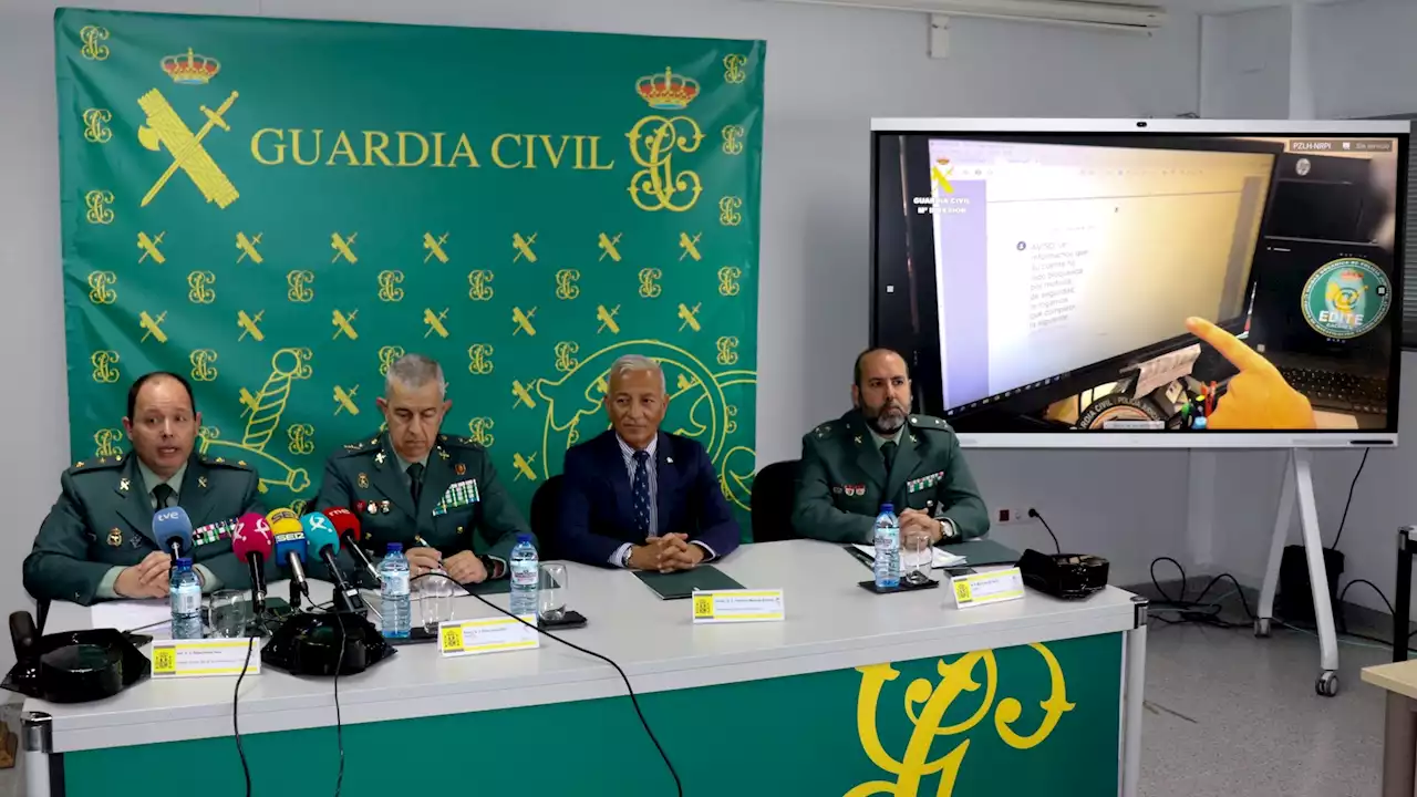 La Guardia Civil detiene a 76 personas por estafa mediante SMS masivos