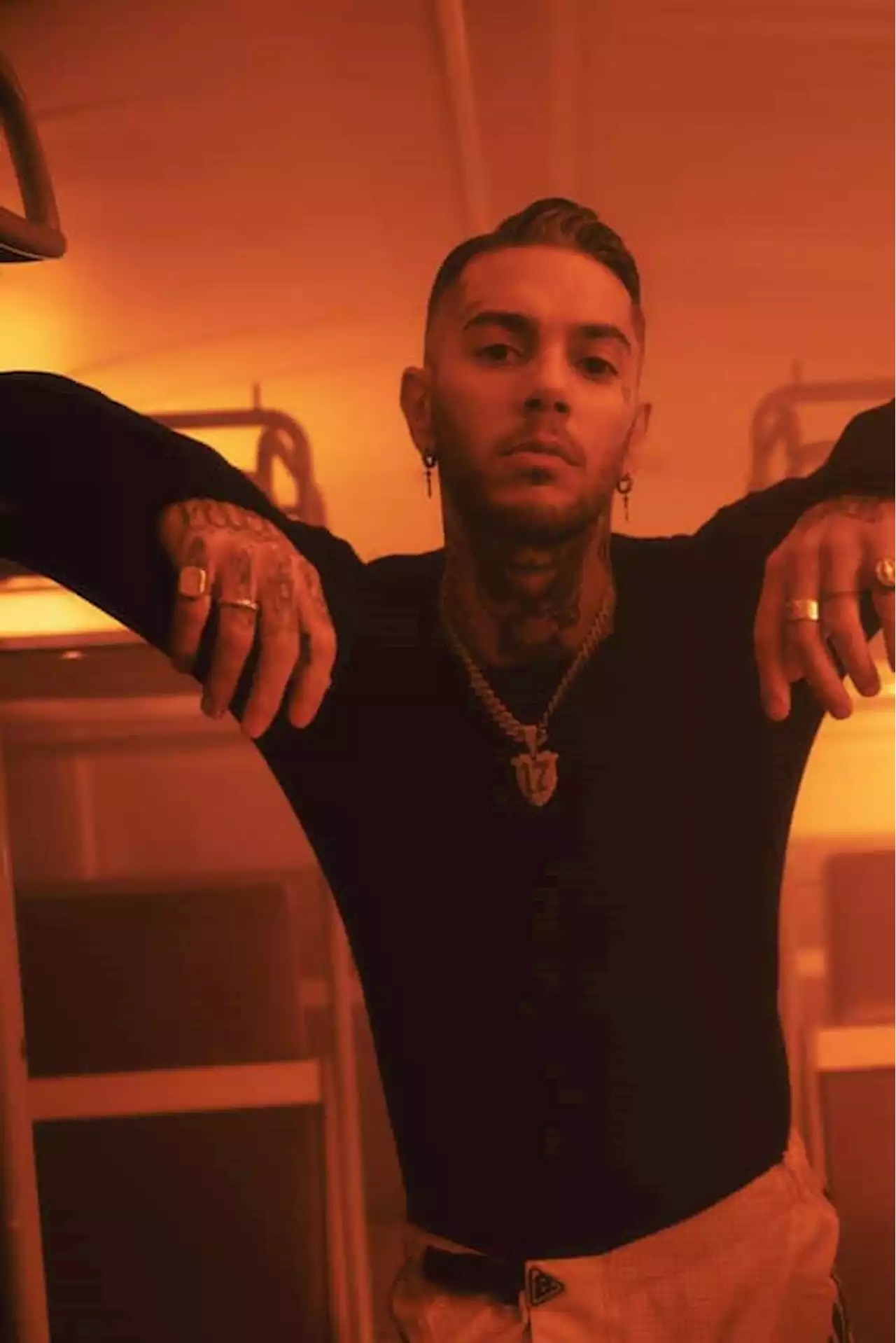 Emis Killa annuncia 'Effetto Notte', il nuovo album fuori il 19 maggio