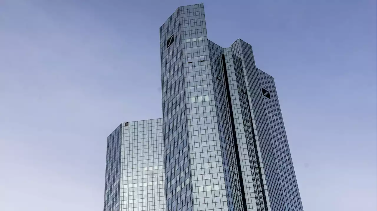 Quartalszahlen übertreffen Erwartungen: Deutsche Bank plant trotz Milliardengewinn Stellenabbau