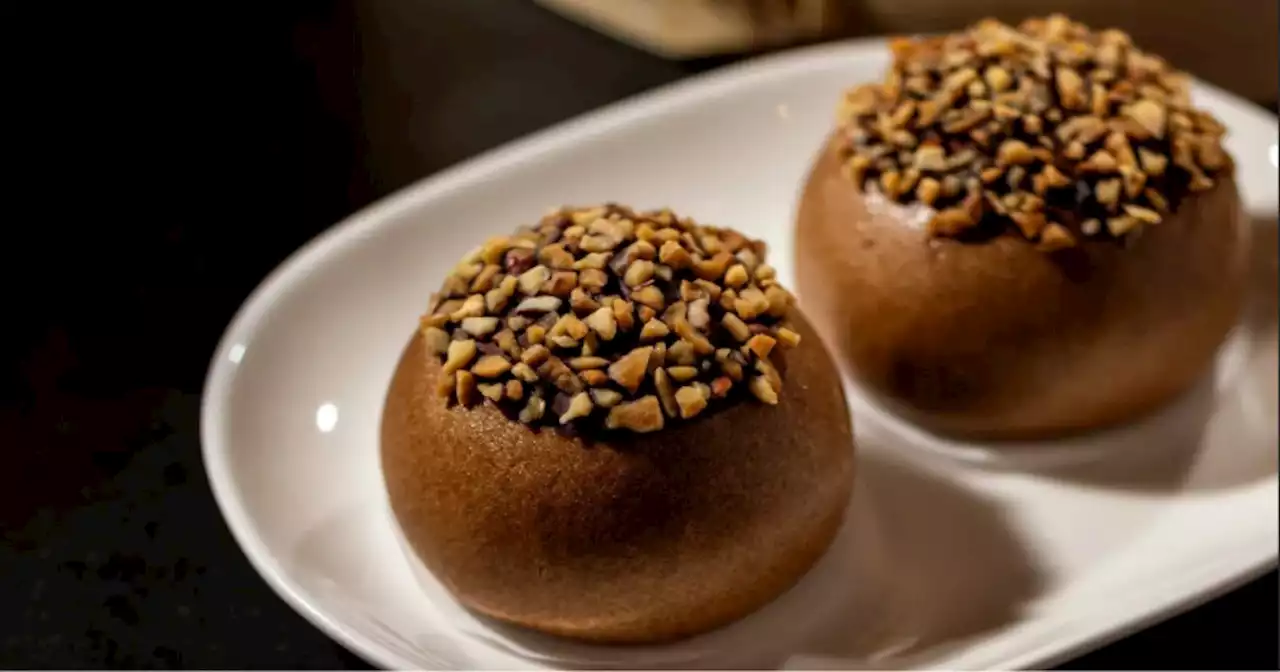 Molten KITKAT® lava buns by Din Tai Fung sold at all outlets until 31 May 2023