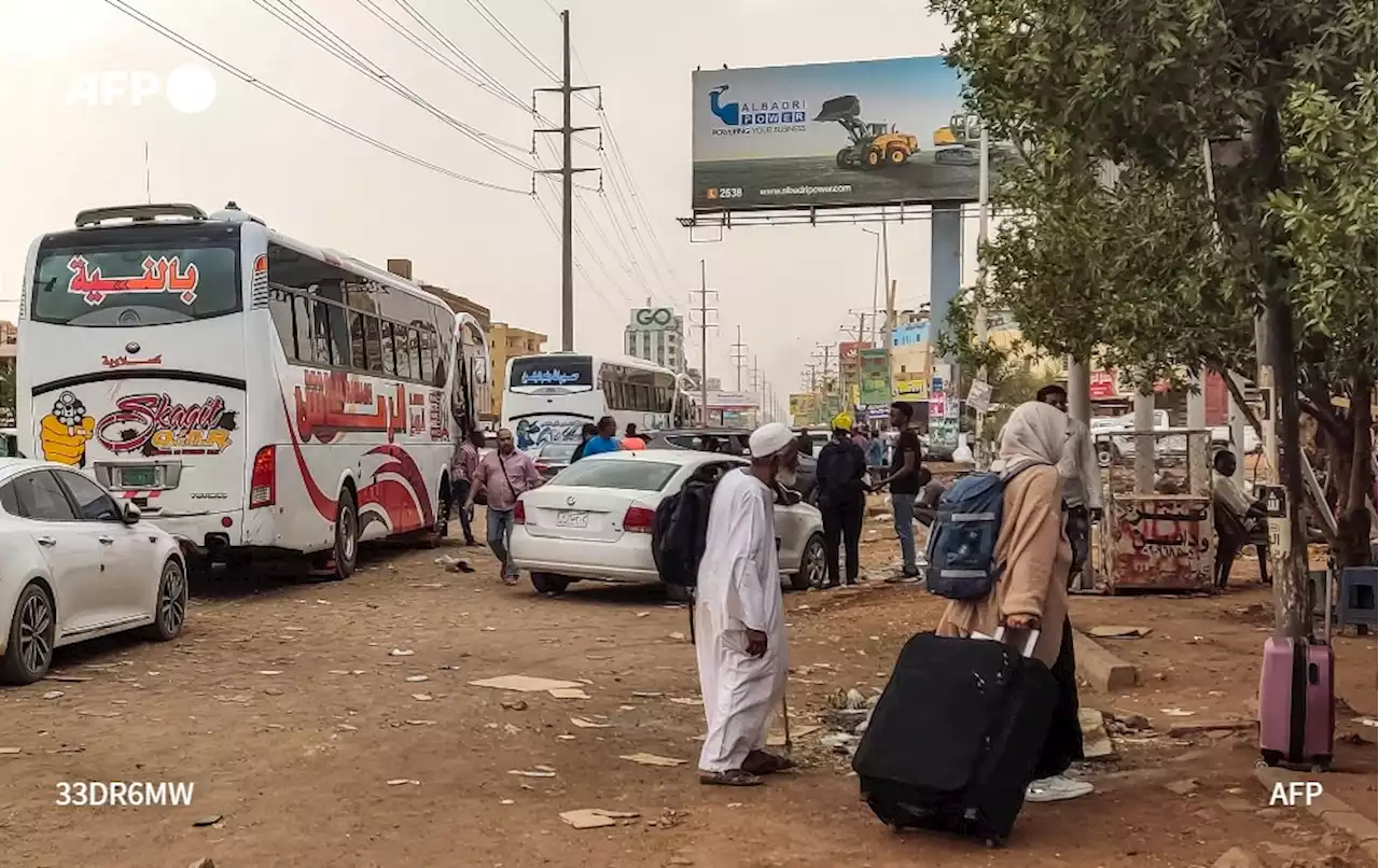 De Khartoum au Caire, le long parcours des réfugiés fuyant les bombes