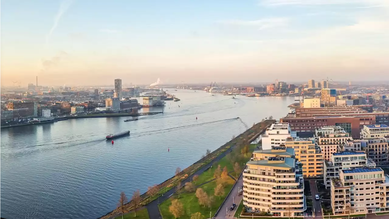 'Amsterdam zet 100 miljoen euro opzij voor brug over het IJ'