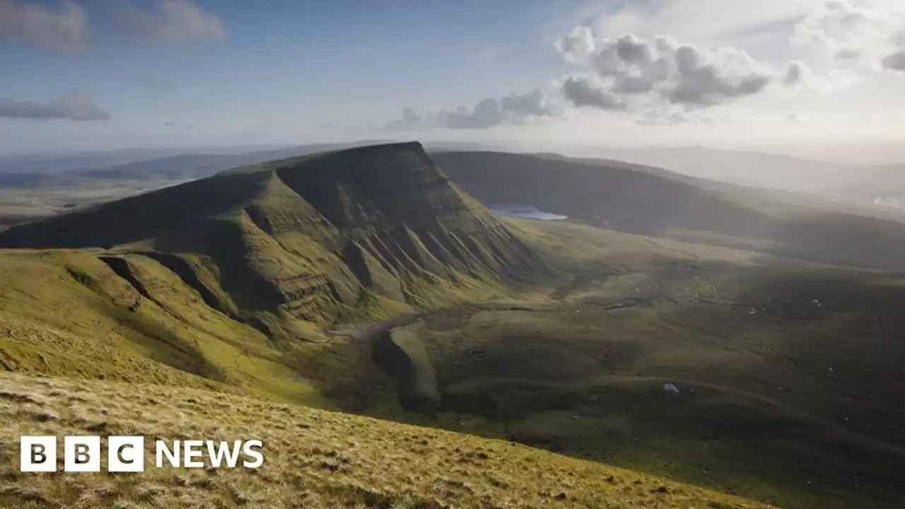 Rishi Sunak says he will keep using Brecon Beacons name