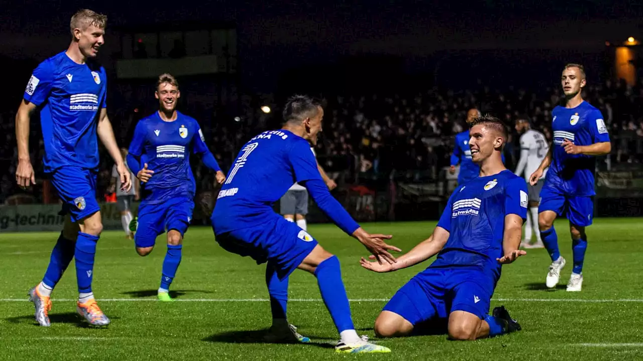 Berliner AK - Carl Zeiss Jena 1:8: Jena-Express überrollt den BAK