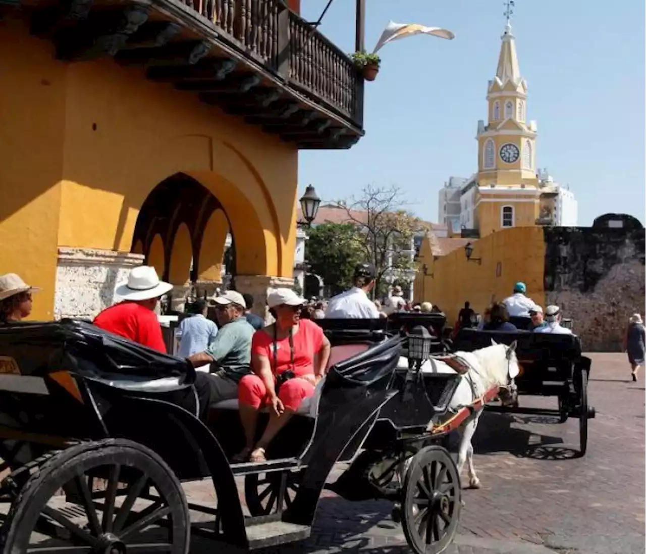 Avanza proyecto que acabaría con coches turísticos: ¿qué dicen los cocheros?