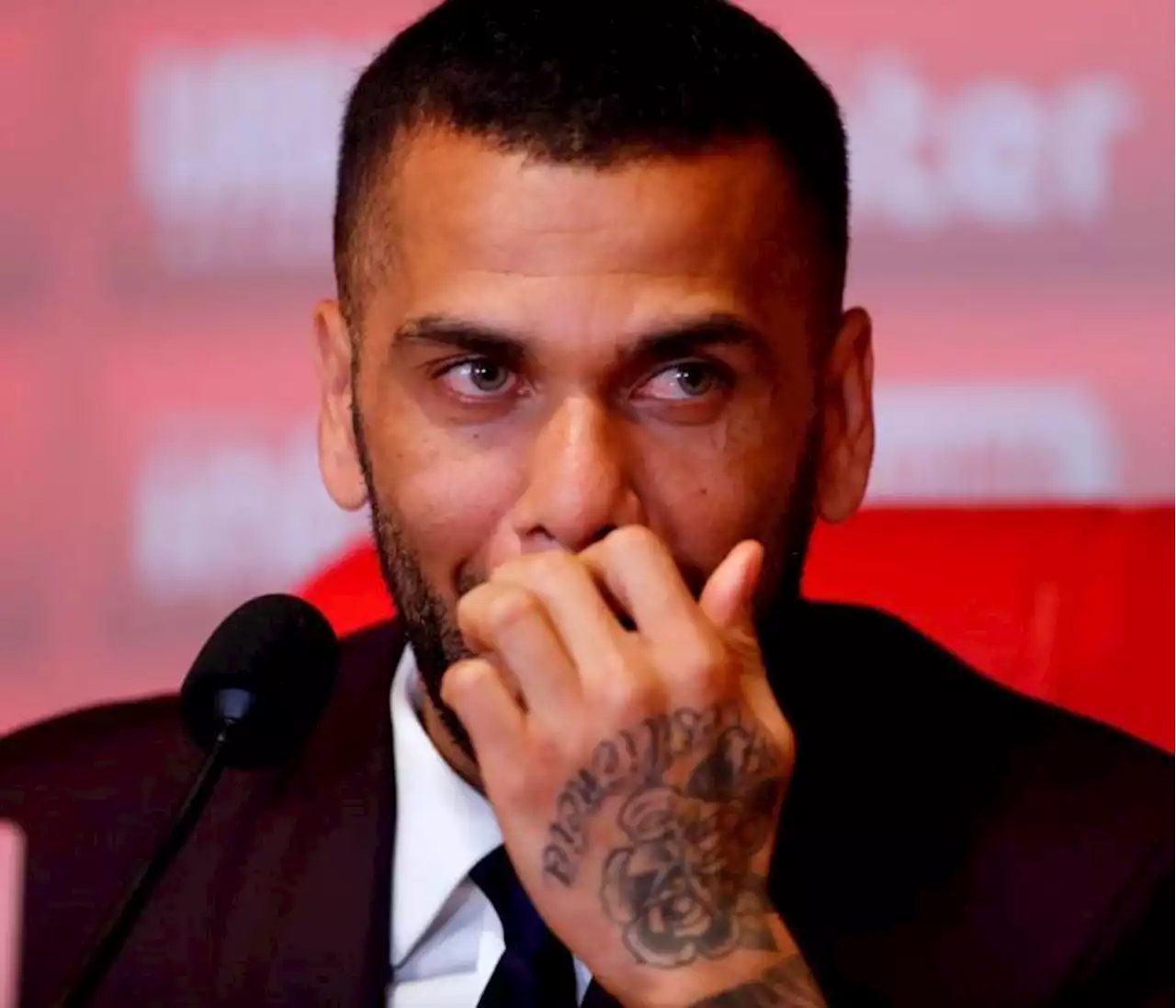 Revelan testimonio que podría darle vuelta al caso de Dani Alves