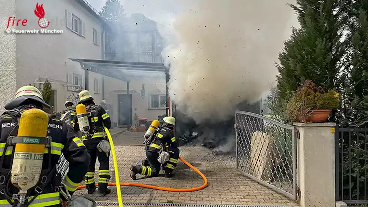 Bayern: Feuer in einer Garage in München