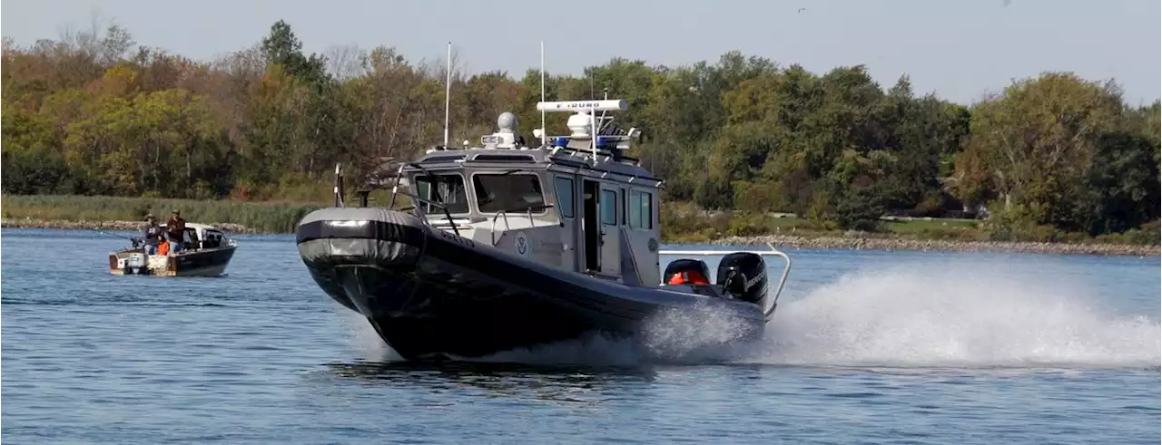 Migrants sent back to Canada after U.S. rail bridge crossing attempt, U.S. border agency says