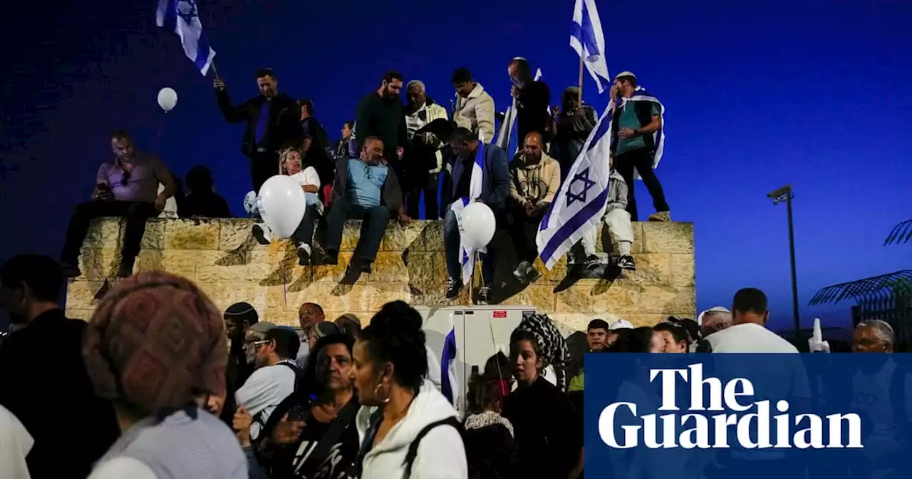 Gun-toting, prayer-reciting protesters throng Jerusalem to back judicial overhaul