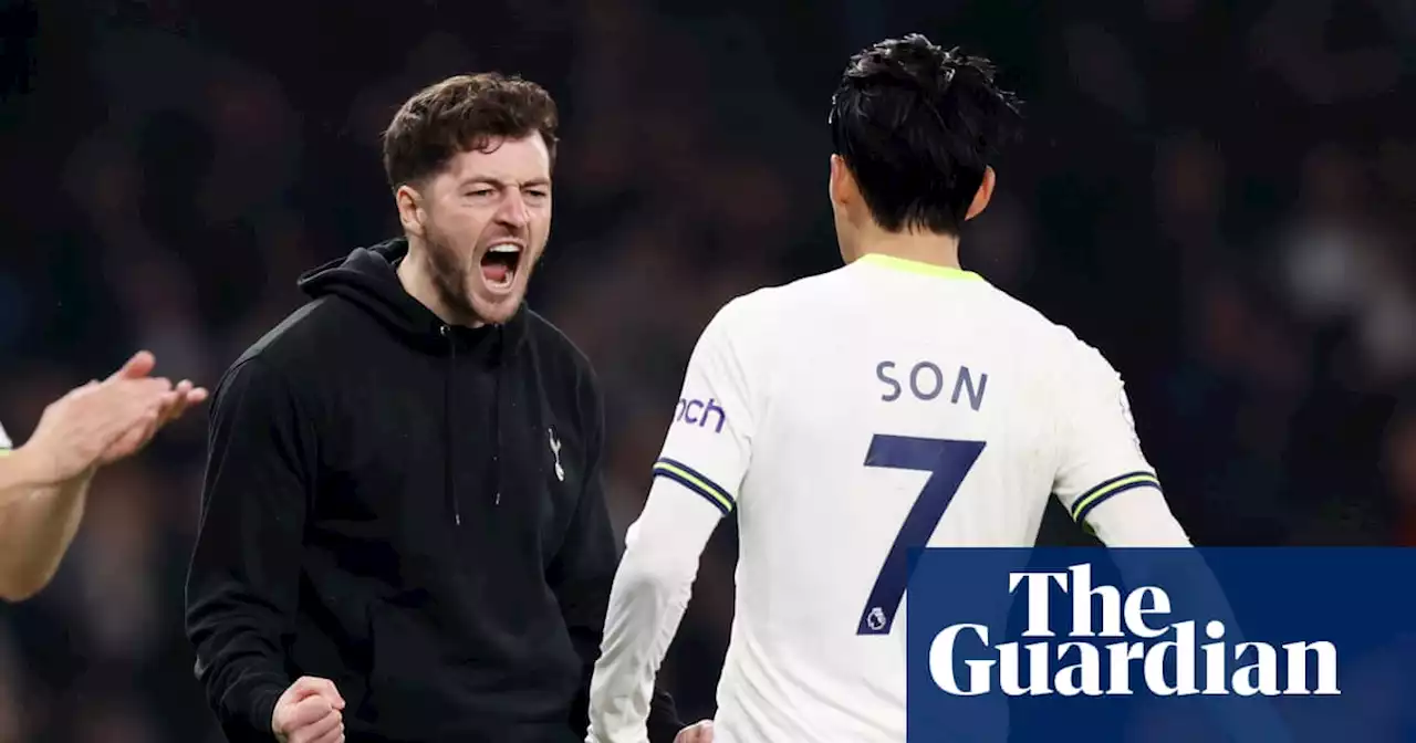 Tottenham surge back at Manchester United to stop rot in Mason’s first game