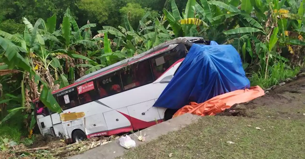 Seorang Korban Kecelakan Bus Jalani Rawat Inap, Evakuasi Sulit Lantaran Jurang Terjal