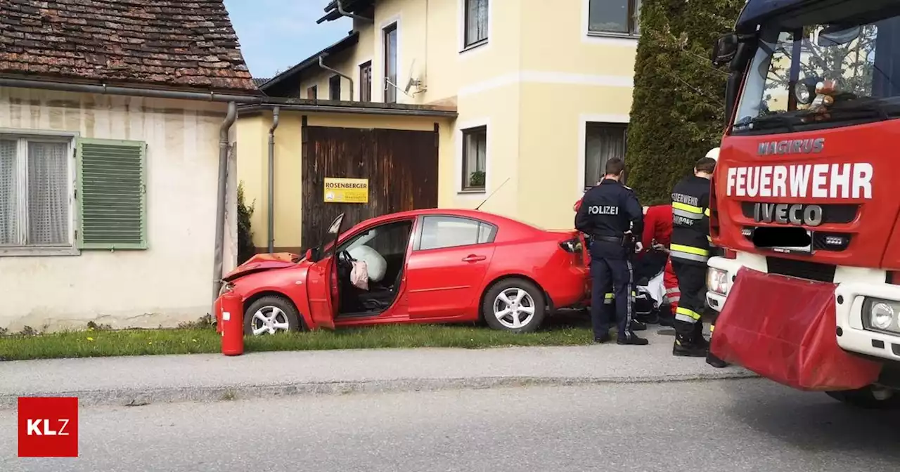 Hirnsdorf: Pkw krachte in Hausmauer - 65-Jähriger verstarb im Krankenhaus | Kleine Zeitung