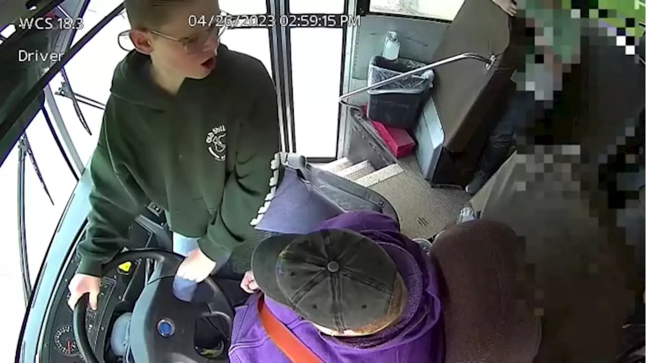 VIDEO: Watch the moment a hero is born on a bus