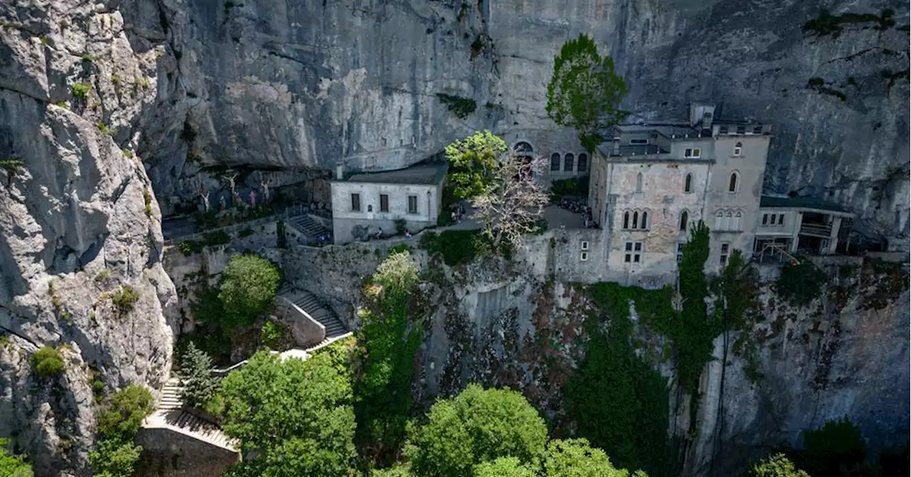 BALADE EN PROVENCE. La Sainte-Baume, forêt relique et divine à Plan d'Aups