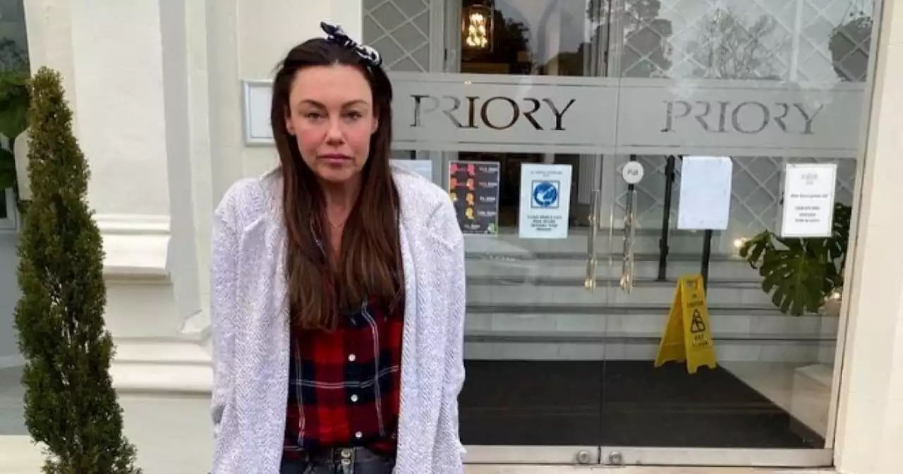 Michelle Heaton supported by Lorraine Kelly as she shares harrowing photo