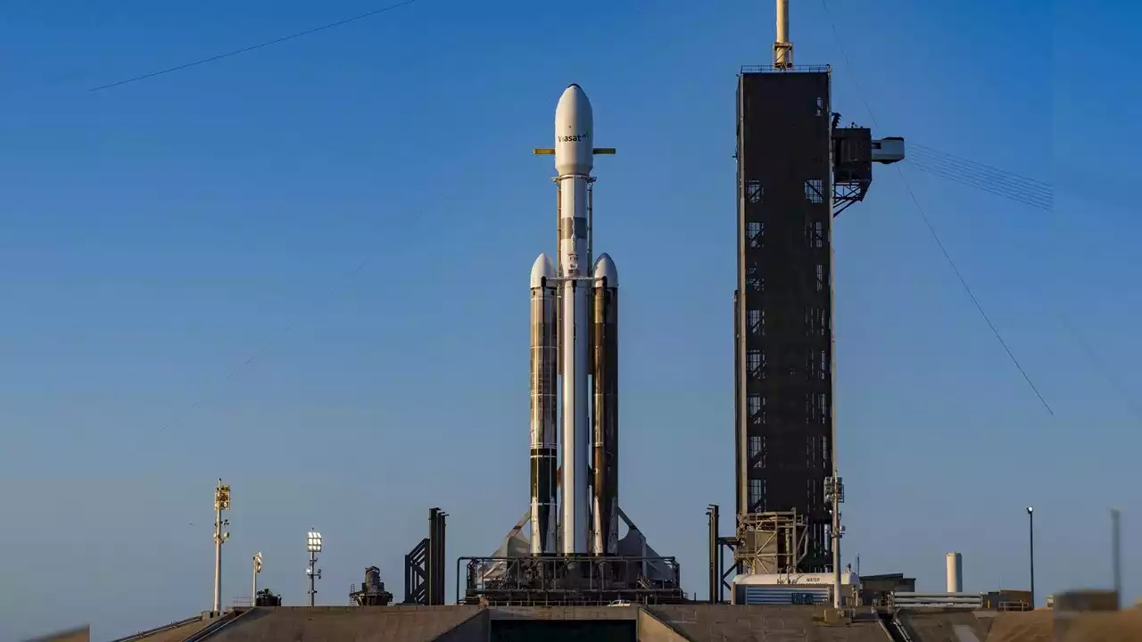 SpaceX suspende de nuevo el lanzamiento de su poderoso cohete Falcon Heavy | Minuto30