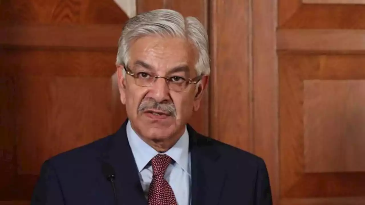 پی ٹی آئی سے مذاکرات وقت کا ضیاع ہے کامیابی کی امید نہ رکھیں: خواجہ آصف