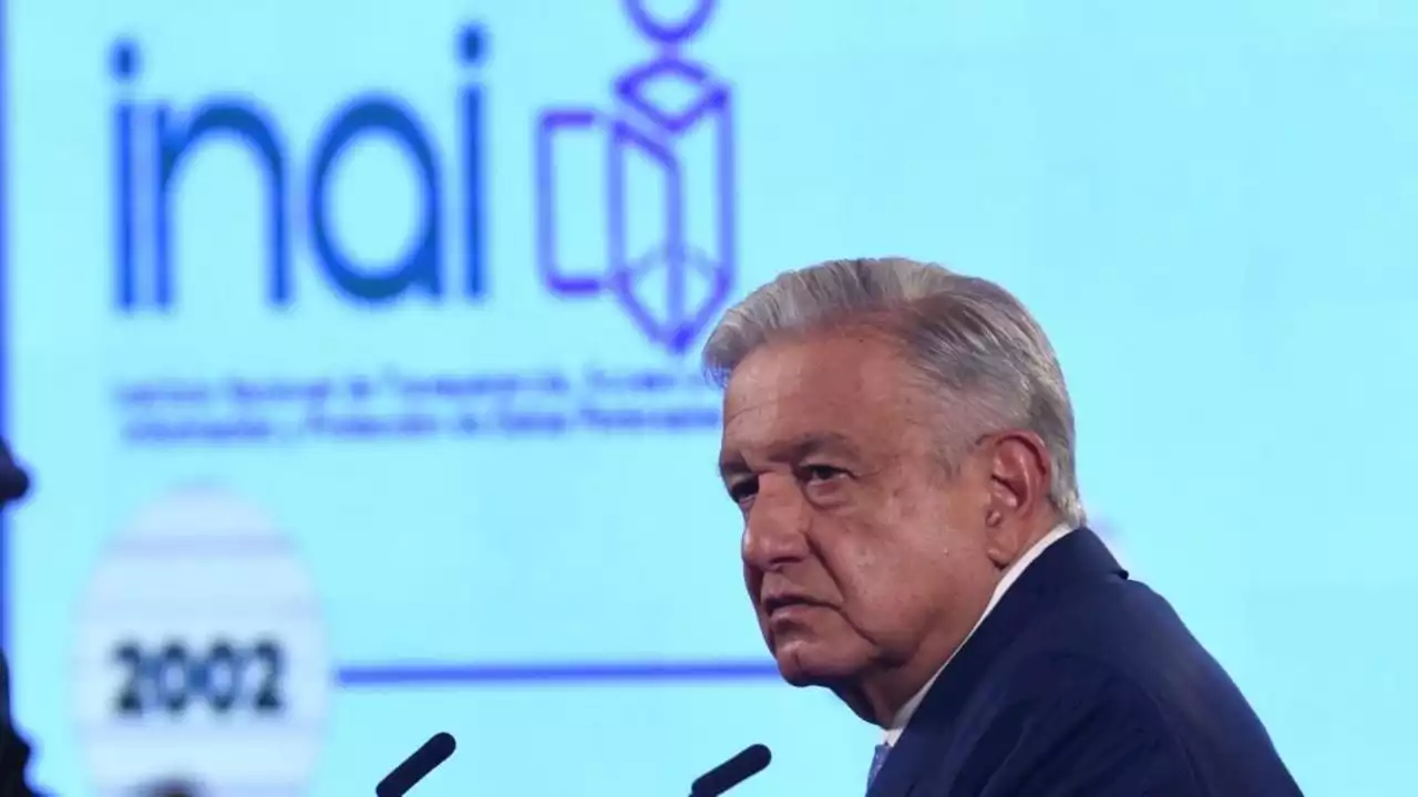 AMLO llama a senadores a no titubear y desaparecer el INAI