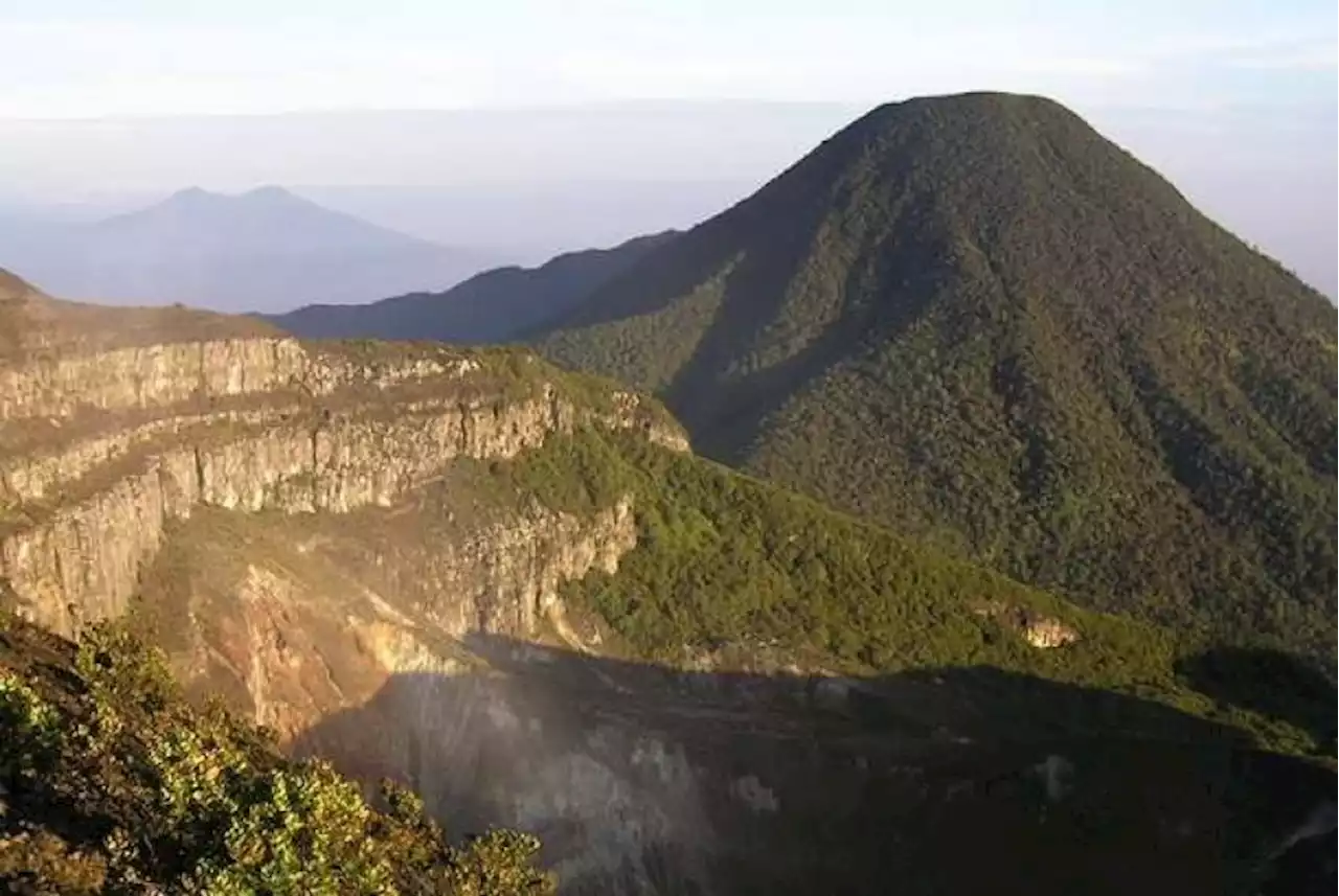 Pendakian ke Gunung Gede dan Pangrango Kembali Dibuka |Republika Online