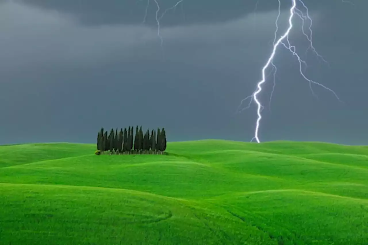 Meteo, cambia tutto: Primo Maggio con piogge, temporali e grandine