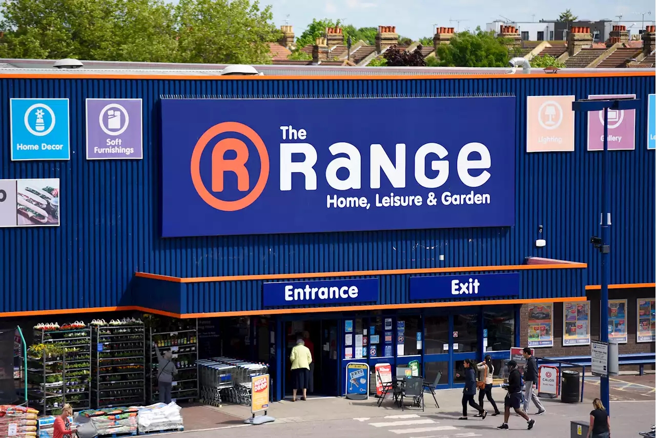 The Range shoppers rush to buy garden essentials scanning for £10 at 60% off