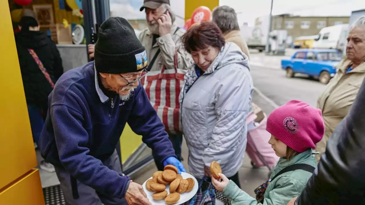 Elderly Japanese man opens free cafe in Ukraine's Kharkiv