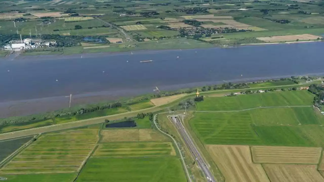 landkreis cuxhaven: wesertunnel in beiden richtungen voll gesperrt