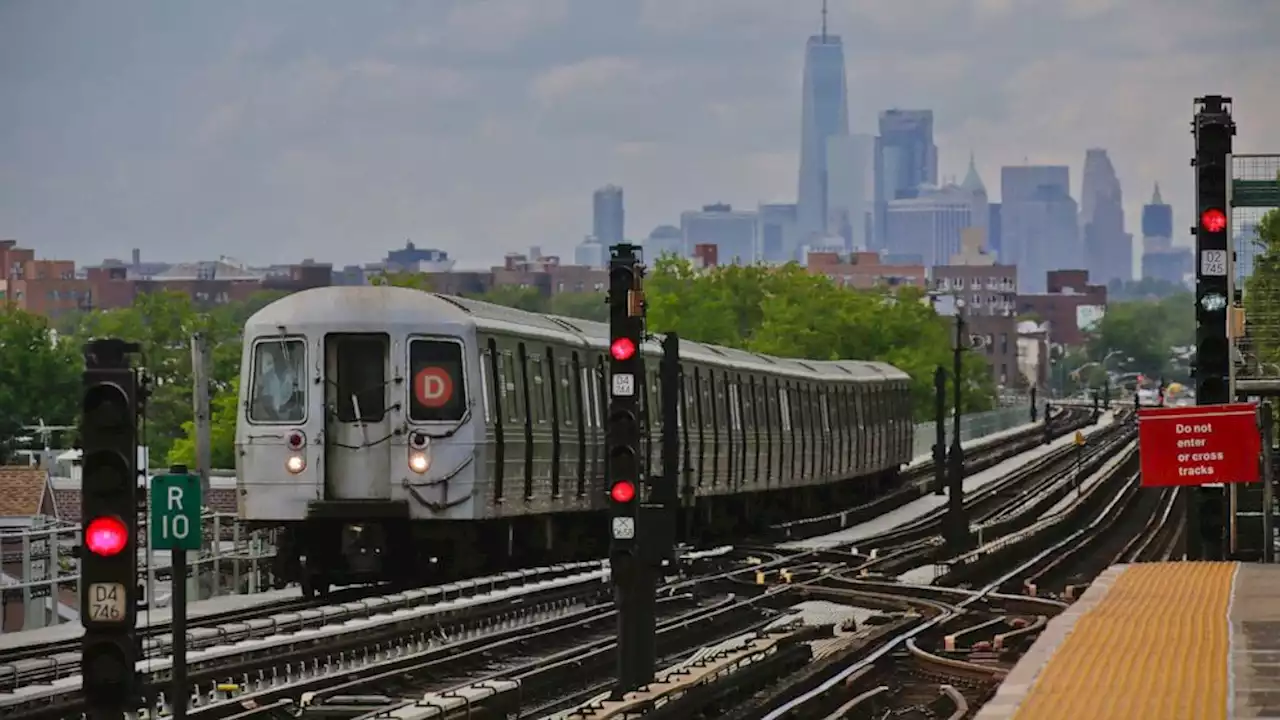 NYC transit agency pulls the brake on Twitter service alerts