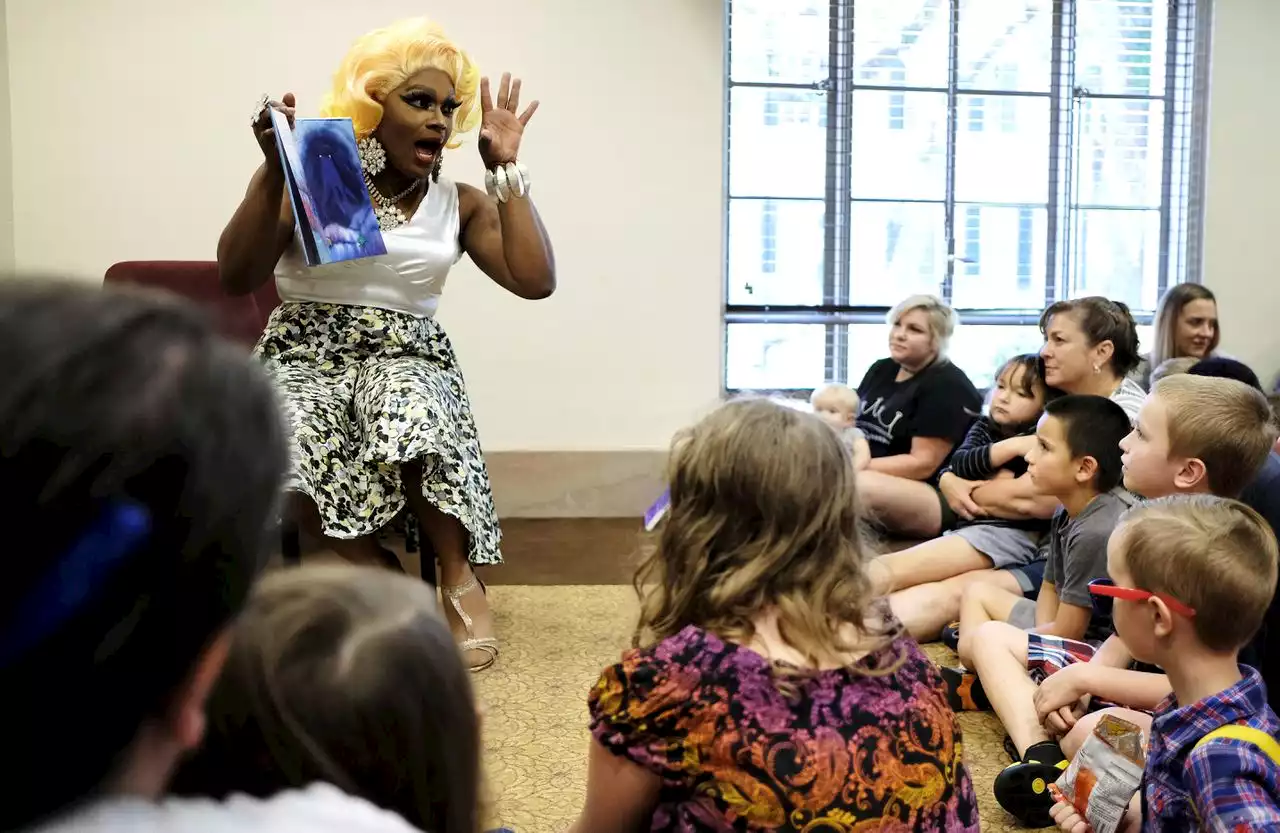 Alabama would ban drag shows from schools, libraries, presence of children