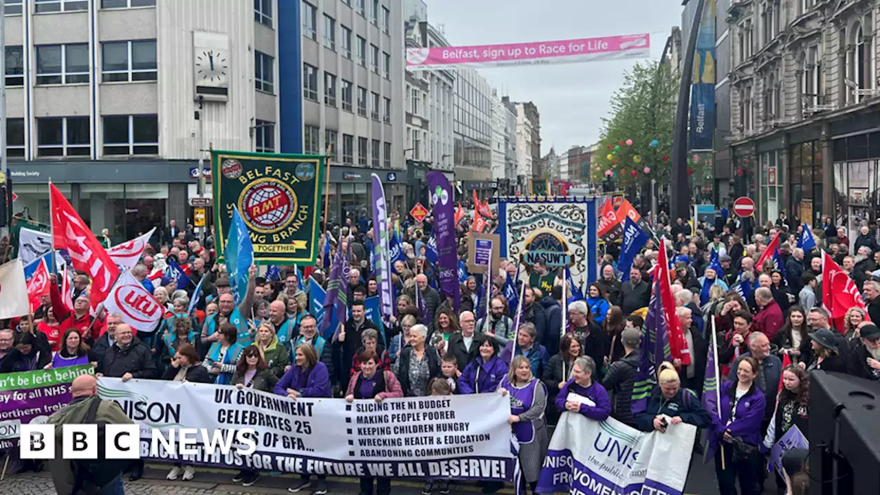 Belfast trade union rally: Plea for politicians to return to government