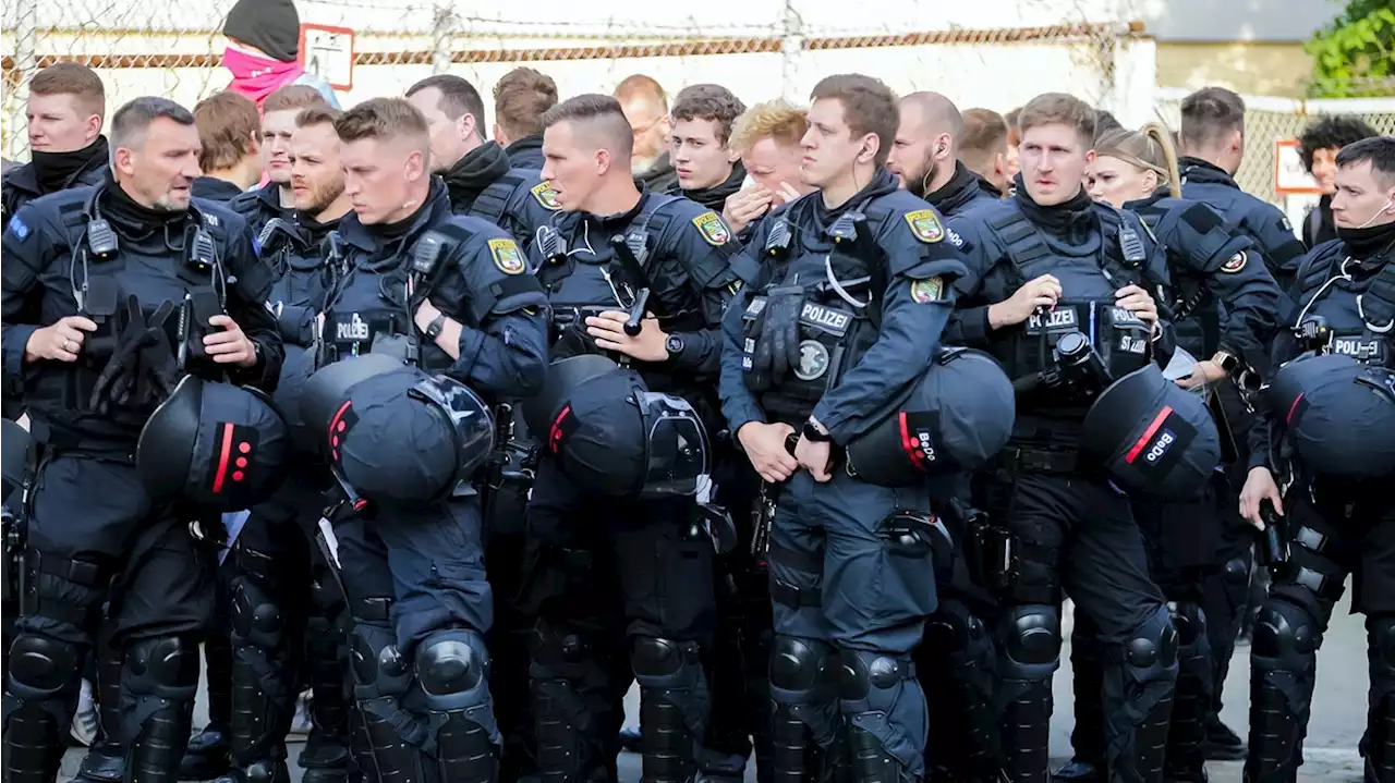 Polizei zum 1. Mai in Berlin mit 6300 Beamten im Einsatz