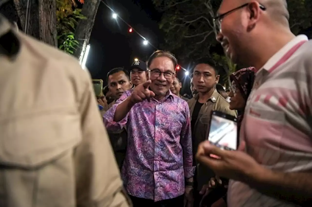 Anwar rubbishes claims unity govt victimising Opposition states