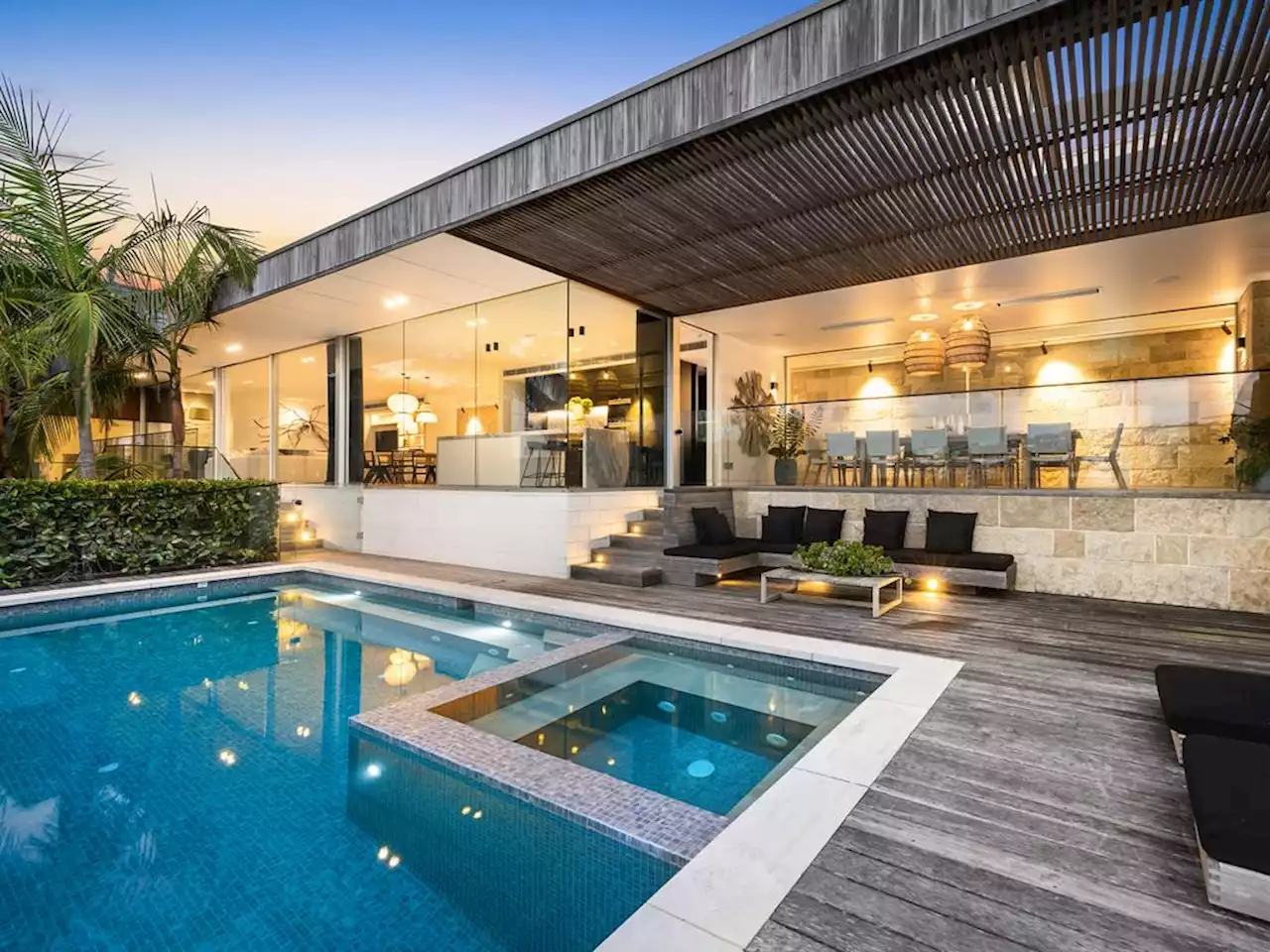 AirTree co-founder Craig Blair and wife Melanie Caffrey revealed as circa $30m Bronte buyers - realestate.com.au