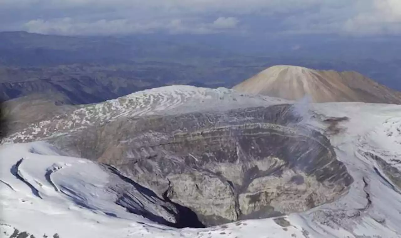 Se mantiene en naranja la actividad del volcán nevado del Ruiz