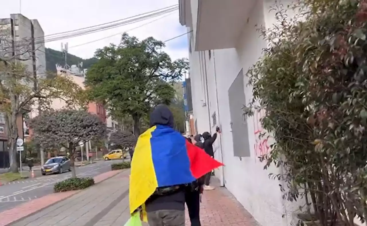 En disturbios terminaron las manifestaciones en Bogotá