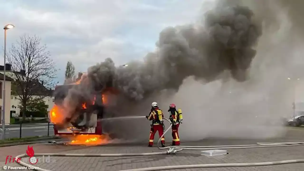 D: Vollbrand eines Linienbusses in Düren