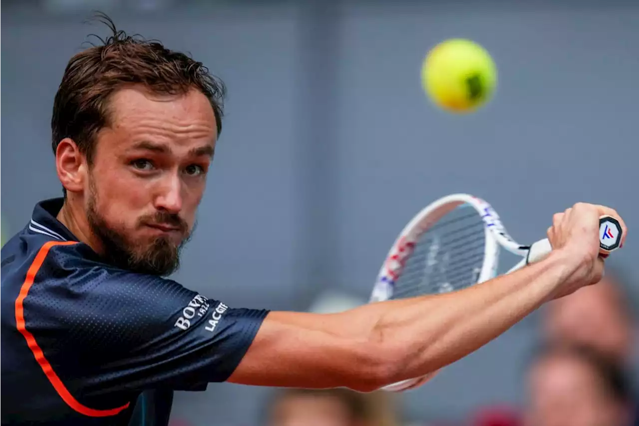 Medvedev sees off Vavassori to reach 3rd round of Madrid Open