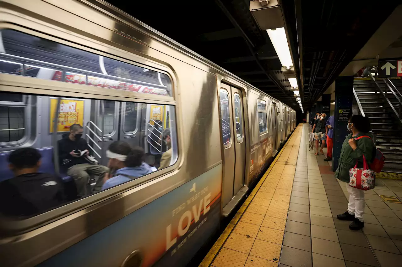 New York City Transit Agency Pulls The Brake On Twitter Service Alerts