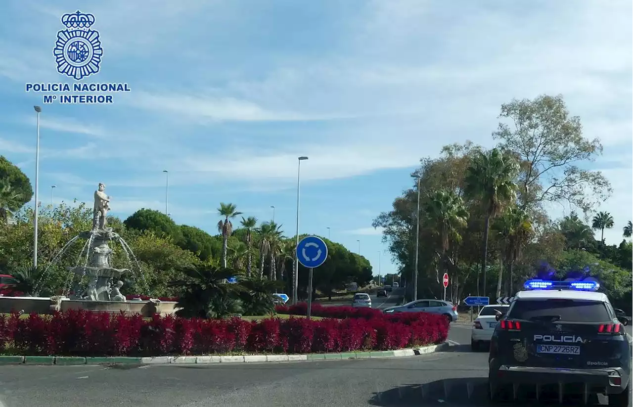 Dos detenidos por atacar con cuchillos a sus víctimas para robarles en Estepona