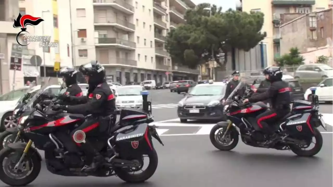 Corruzione e turbativa d'asta, quattro persone arrestate a Catania