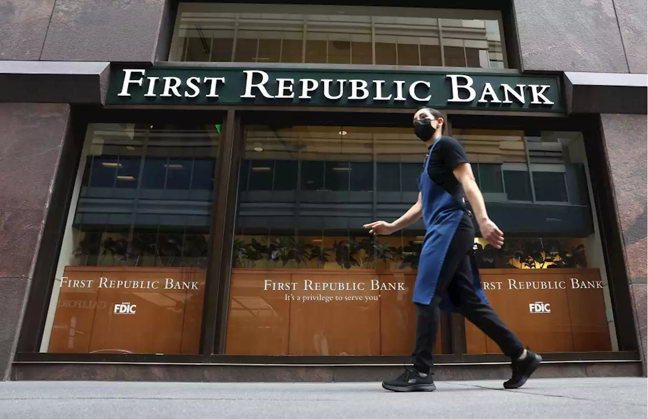 FDIC asks banks that want troubled First Republic Bank to submit bids by Sunday