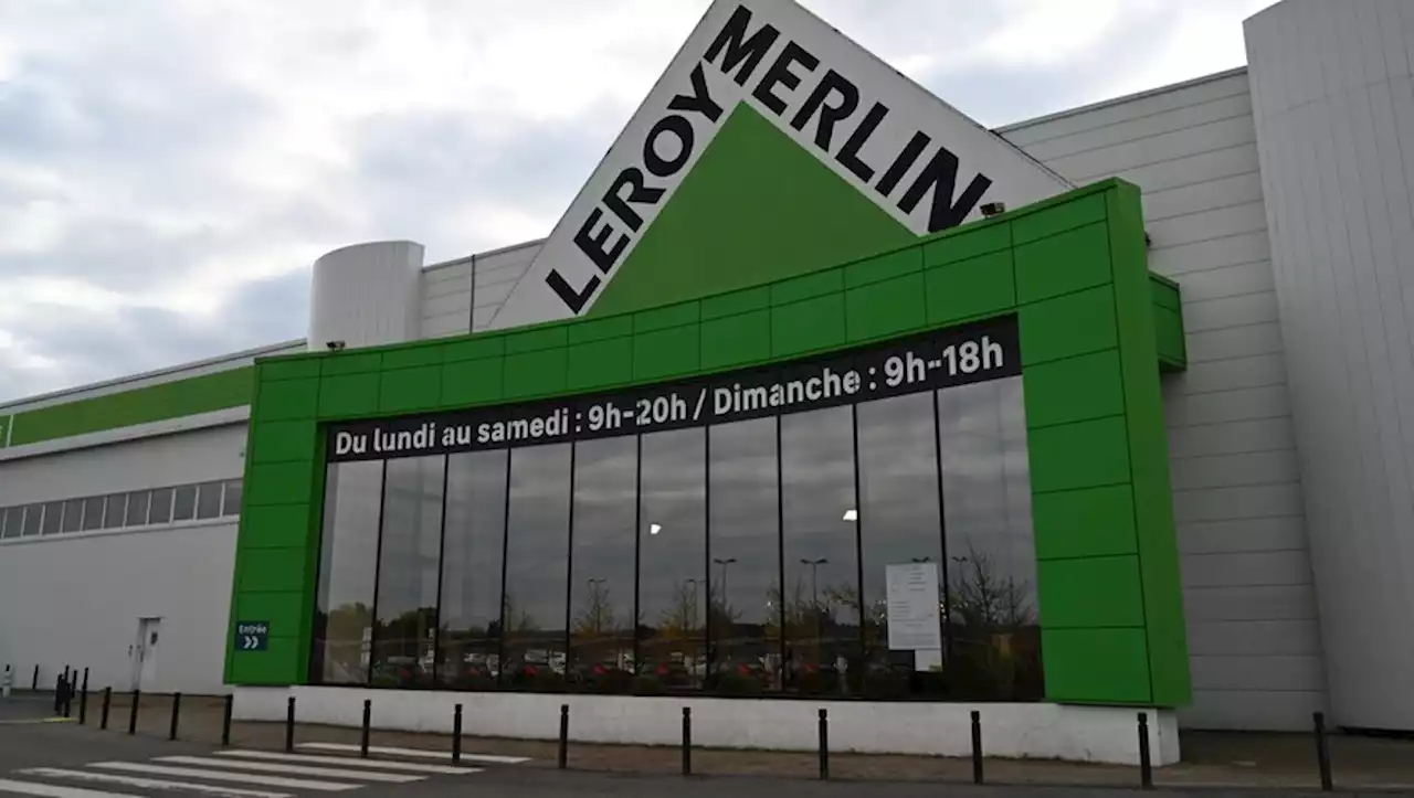 Une femme écrasée par 300 kg de claustra à Leroy Merlin : son mari aurait provoqué l'accident