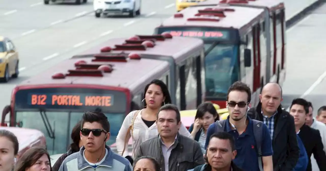 Varias estaciones de TransMilenio cerraron por caos en la movilidad en Bogotá