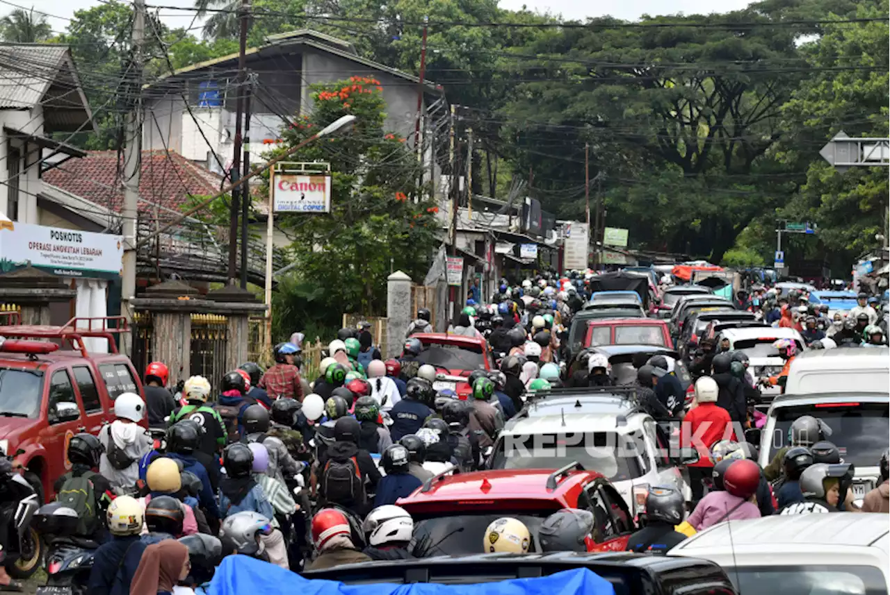 Polisi Berlakukan Satu Arah dari Cianjur ke Bogor, Pemudik Diminta Hindari Puncak