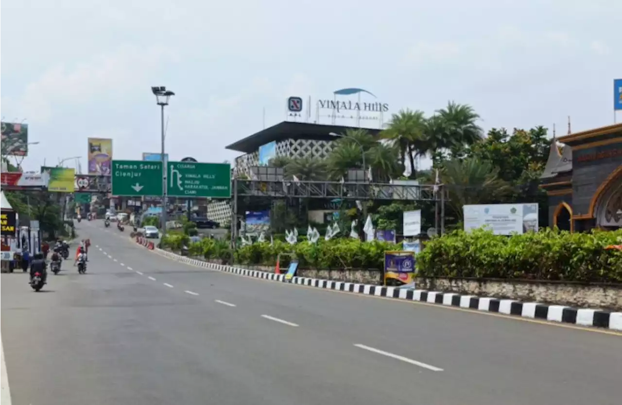 Jalur Puncak Bogor Siang Ini One Way Arah Jakarta