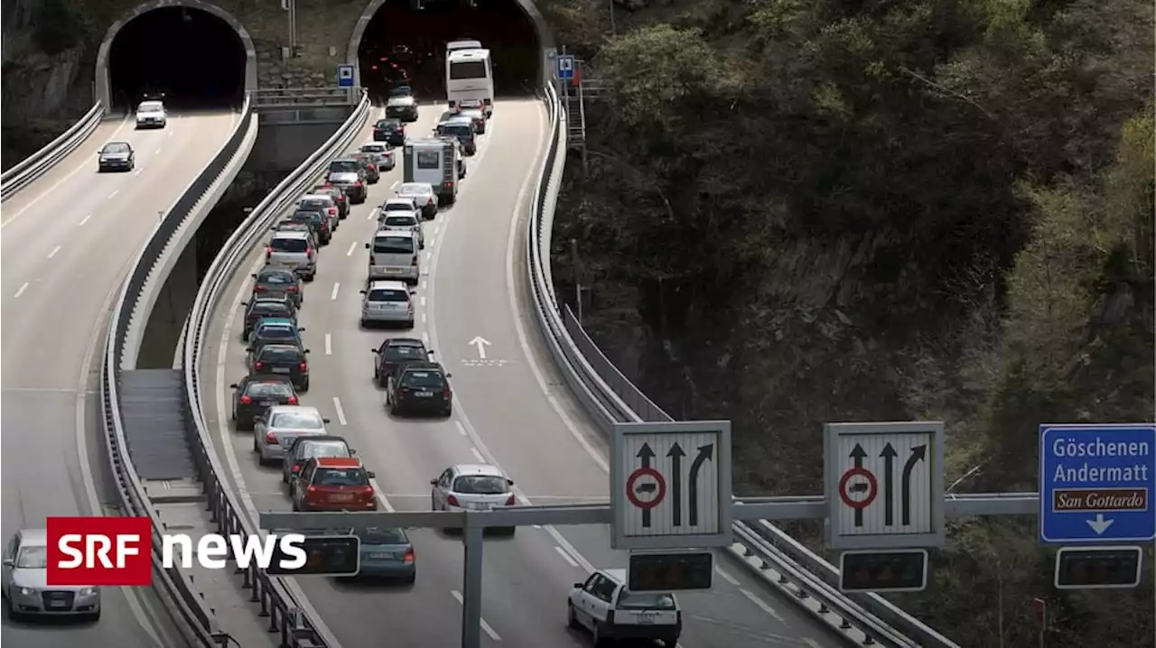 In Richtung Süden - Stau wächst: 12 Kilometer Schlange vor dem Gotthardtunnel